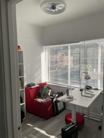 957 M L King Jr NW Drive, Atlanta, GA 30314