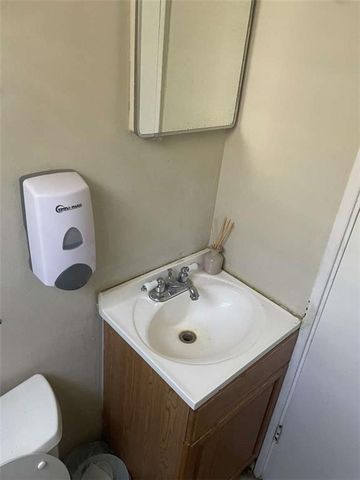 957 M L King Jr NW Drive, Atlanta, GA 30314