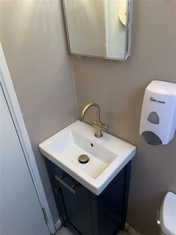 957 M L King Jr NW Drive, Atlanta, GA 30314