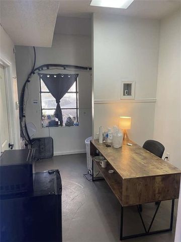 957 M L King Jr NW Drive, Atlanta, GA 30314