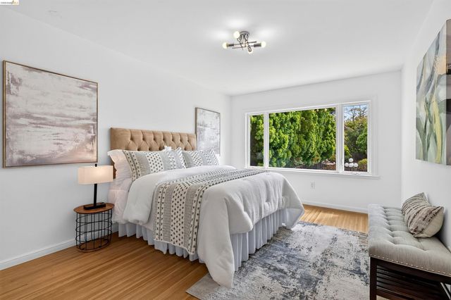 3996 Oakmore Rd, Oakland, CA 94602