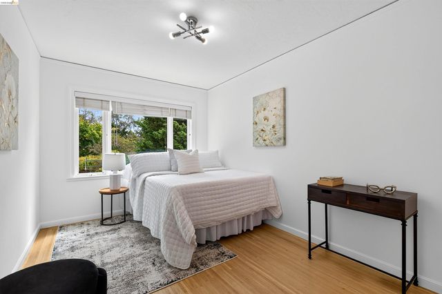 3996 Oakmore Rd, Oakland, CA 94602