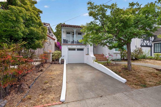3996 Oakmore Rd, Oakland, CA 94602