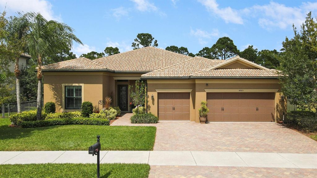 4885 SW Gossamer Circle, Palm City, FL 34990