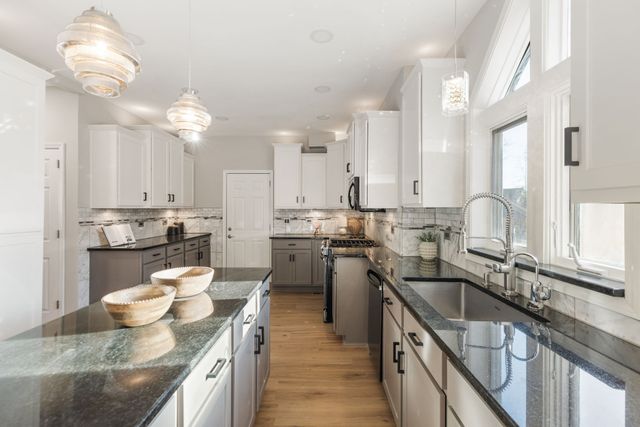 6841 Collinswood Drive, Nashville, TN 37221