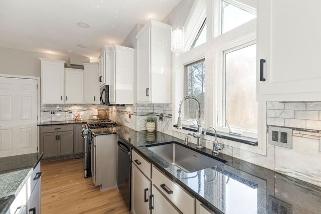 6841 Collinswood Drive, Nashville, TN 37221