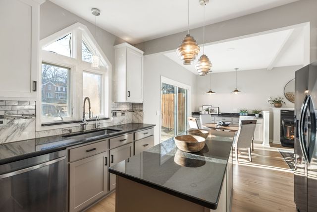 6841 Collinswood Drive, Nashville, TN 37221