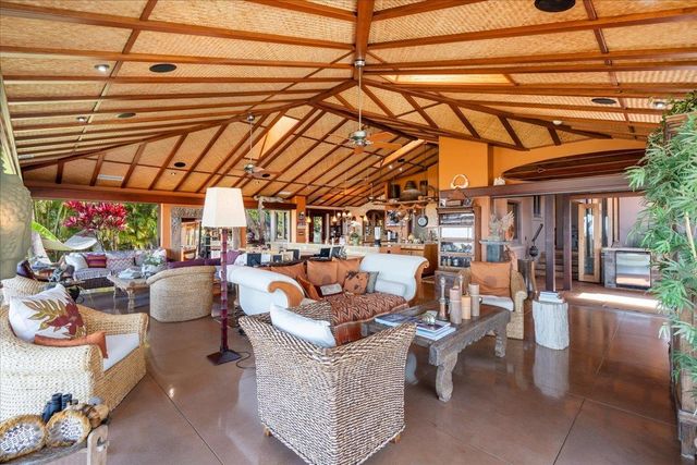26 E Mahi Pua Pl, Lahaina, HI 96761