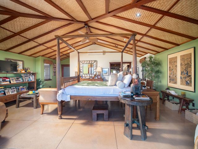 26 E Mahi Pua Pl, Lahaina, HI 96761