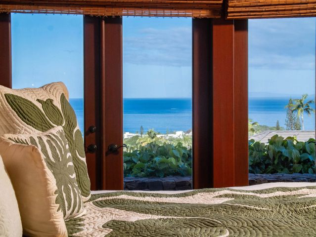 26 E Mahi Pua Pl, Lahaina, HI 96761