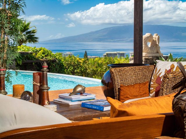 26 E Mahi Pua Pl, Lahaina, HI 96761