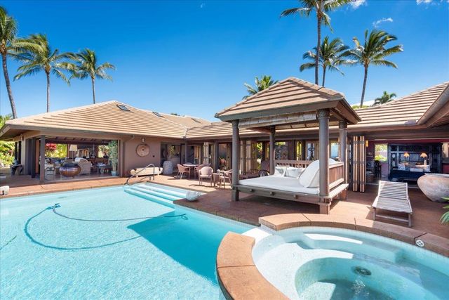26 E Mahi Pua Pl, Lahaina, HI 96761