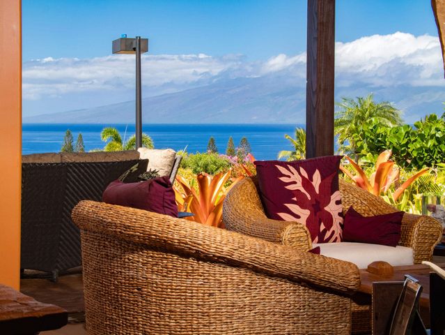 26 E Mahi Pua Pl, Lahaina, HI 96761