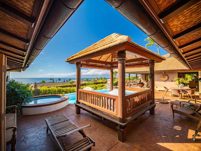26 E Mahi Pua Pl, Lahaina, HI 96761