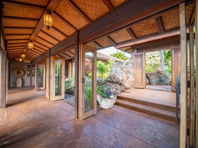 26 E Mahi Pua Pl, Lahaina, HI 96761