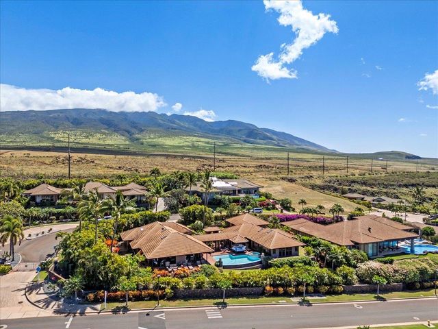 26 E Mahi Pua Pl, Lahaina, HI 96761
