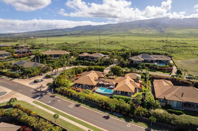 26 E Mahi Pua Pl, Lahaina, HI 96761