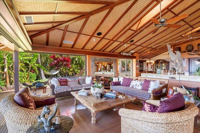 26 E Mahi Pua Pl, Lahaina, HI 96761