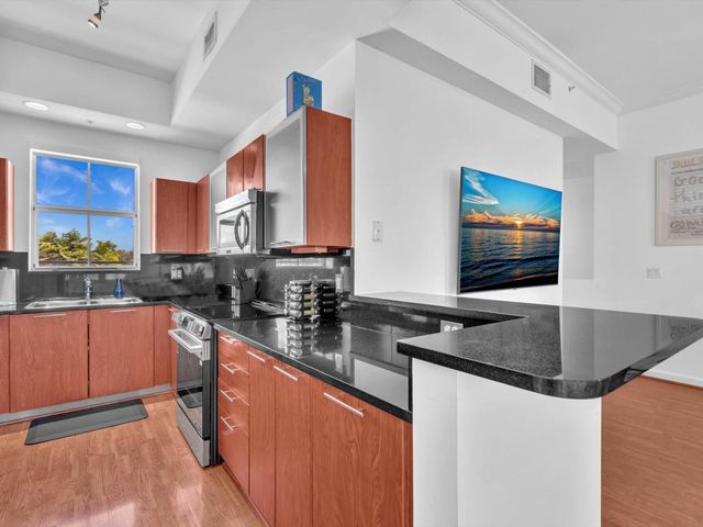 2329 Vintage Drive, Lighthouse Point, FL 33064