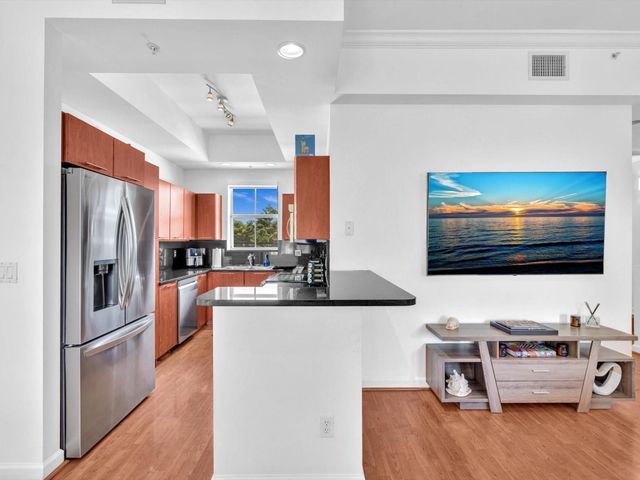 2329 Vintage Drive, Lighthouse Point, FL 33064