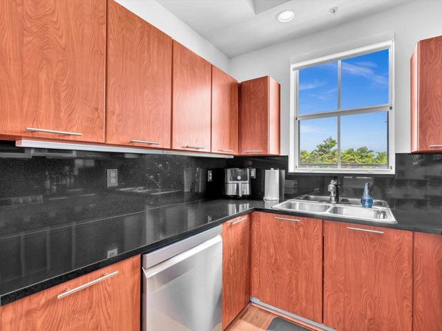 2329 Vintage Drive, Lighthouse Point, FL 33064