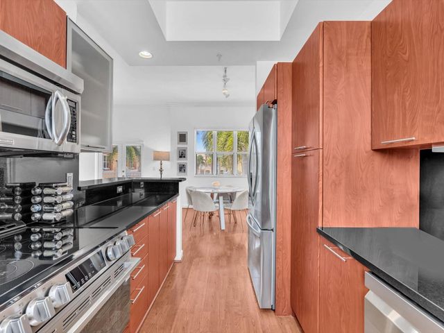 2329 Vintage Drive, Lighthouse Point, FL 33064