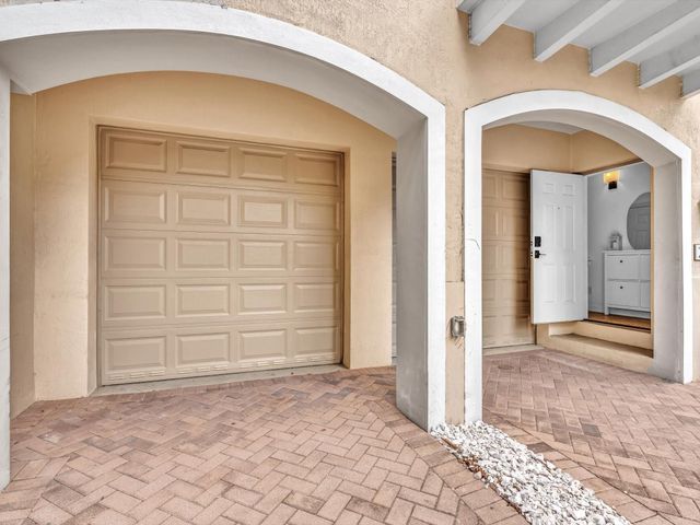 2329 Vintage Drive, Lighthouse Point, FL 33064