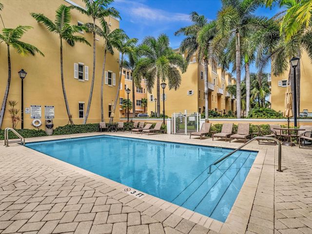 2329 Vintage Drive, Lighthouse Point, FL 33064