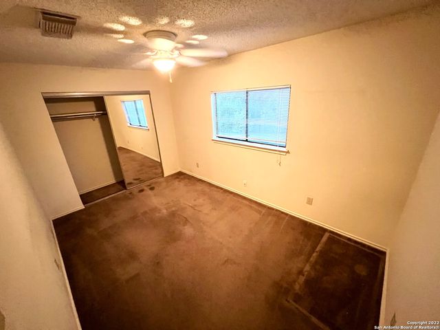 9629 GREEN PLAIN DR, San Antonio, TX 78245