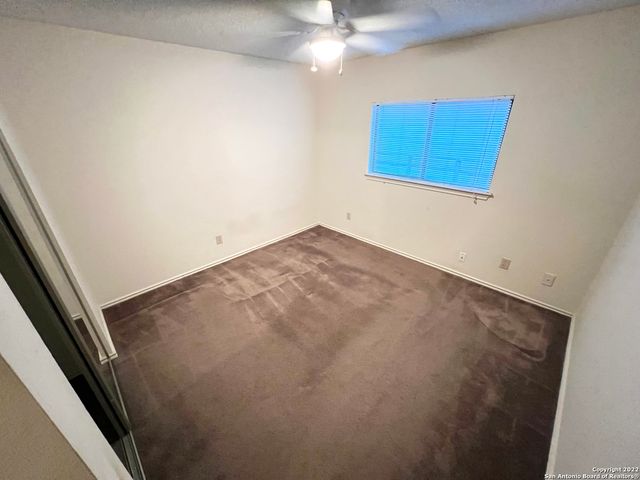 9629 GREEN PLAIN DR, San Antonio, TX 78245