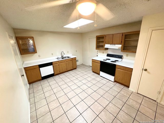 9629 GREEN PLAIN DR, San Antonio, TX 78245