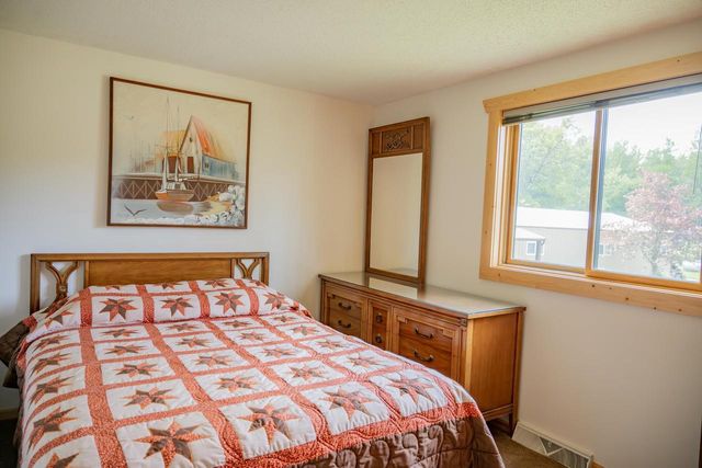N12124 12th Avenue, Necedah, WI 54646