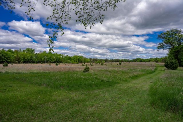 N12124 12th Avenue, Necedah, WI 54646