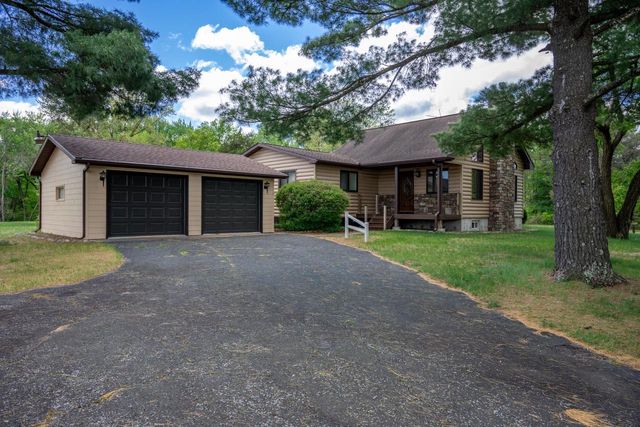 N12124 12th Avenue, Necedah, WI 54646