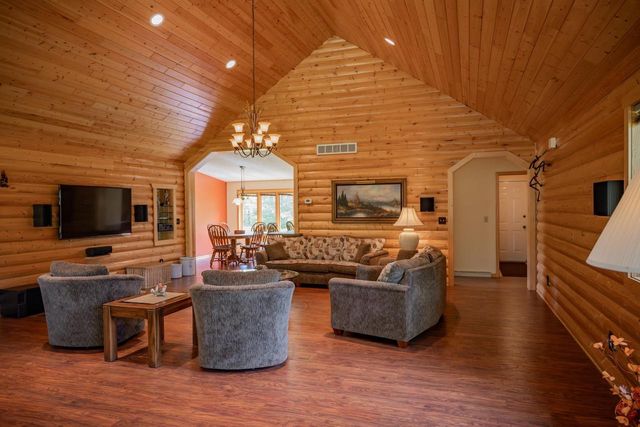 N12124 12th Avenue, Necedah, WI 54646