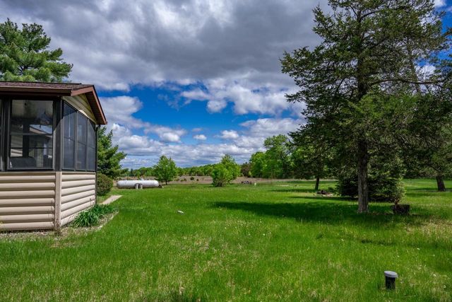 N12124 12th Avenue, Necedah, WI 54646