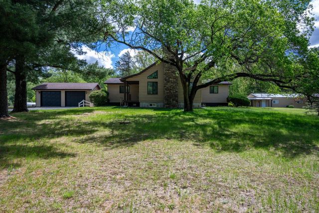 N12124 12th Avenue, Necedah, WI 54646