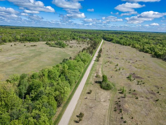 N12124 12th Avenue, Necedah, WI 54646