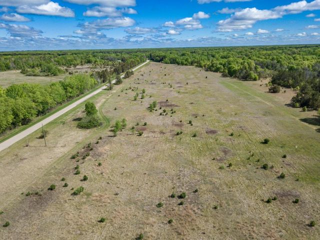 N12124 12th Avenue, Necedah, WI 54646