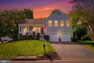 62 MCPHERSON CIR, Sterling, VA 20165