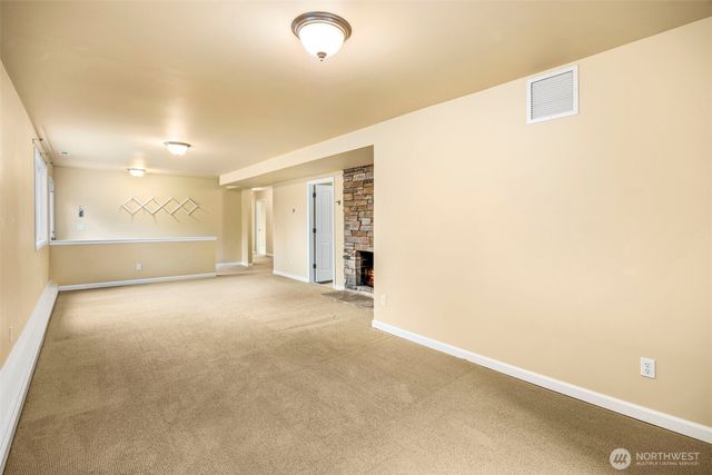 231 105th Avenue SE, Bellevue, WA 98004