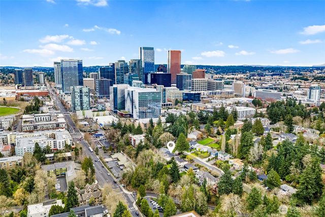 231 105th Avenue SE, Bellevue, WA 98004
