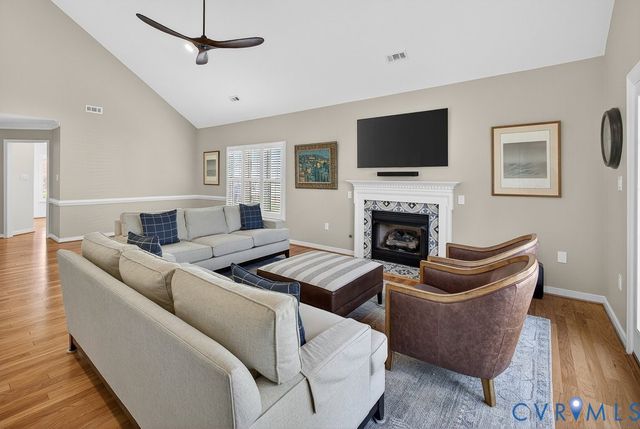 12110 Ashton Park Dr, Glen Allen, VA 23059