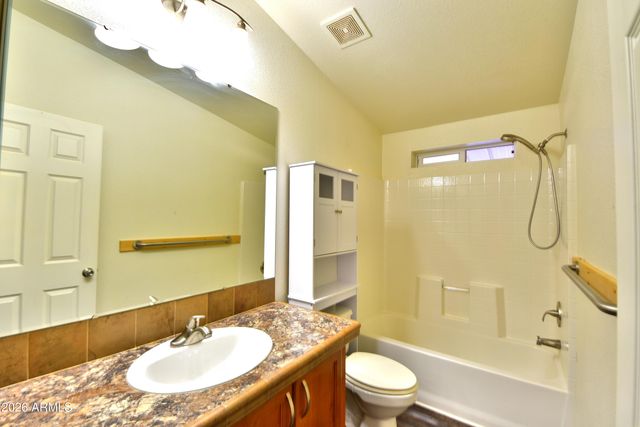 6627 S VETERANS Lane, Hereford, AZ 85615