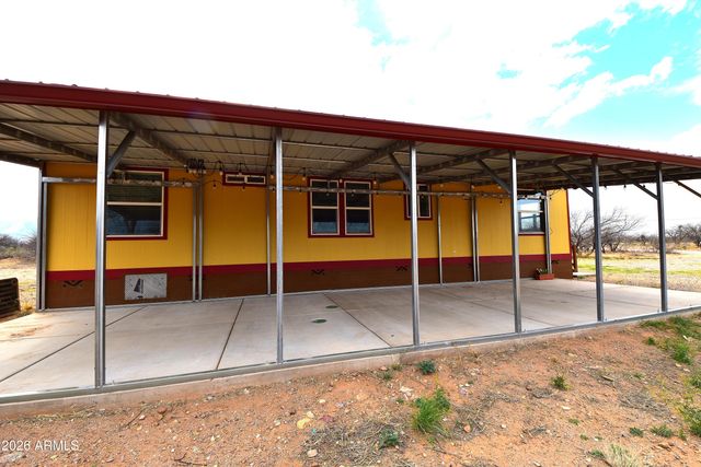 6627 S VETERANS Lane, Hereford, AZ 85615