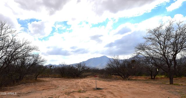 6627 S VETERANS Lane, Hereford, AZ 85615