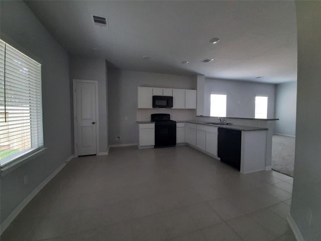 5855 Strawflower Lane, Montgomery, TX 77316