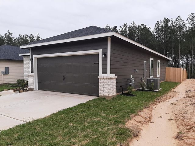 5855 Strawflower Lane, Montgomery, TX 77316