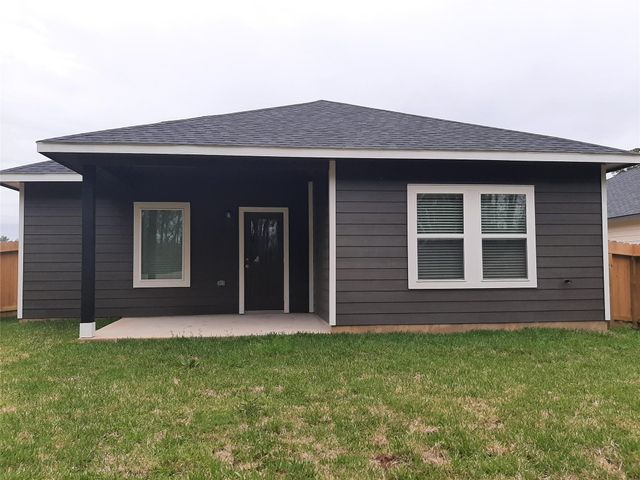 5855 Strawflower Lane, Montgomery, TX 77316