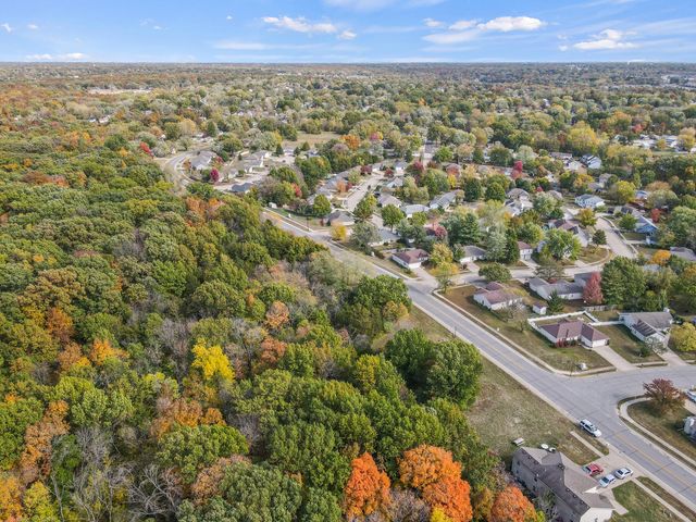 1801 HANOVER BLVD, Columbia, MO 65202